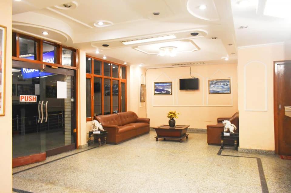Hotel Kalinga Intercontinental Manali Exteriér fotografie