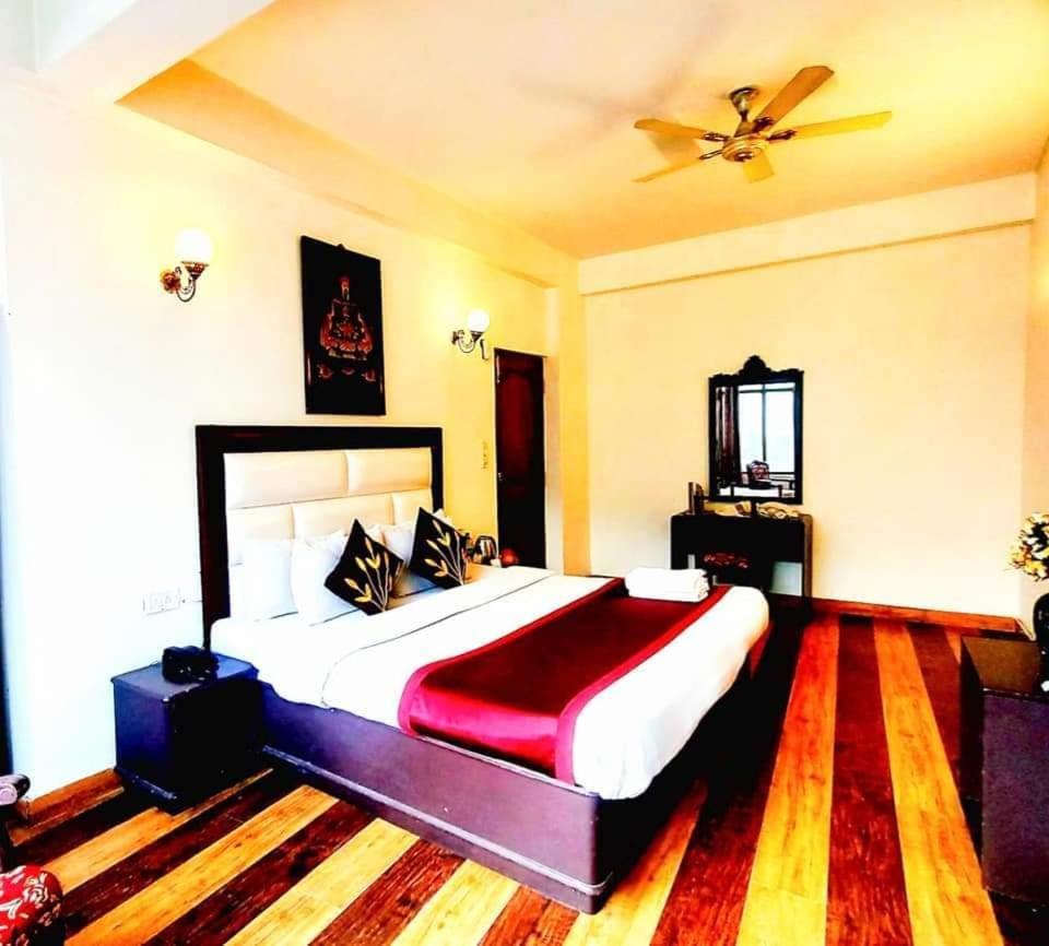 Hotel Kalinga Intercontinental Manali Exteriér fotografie