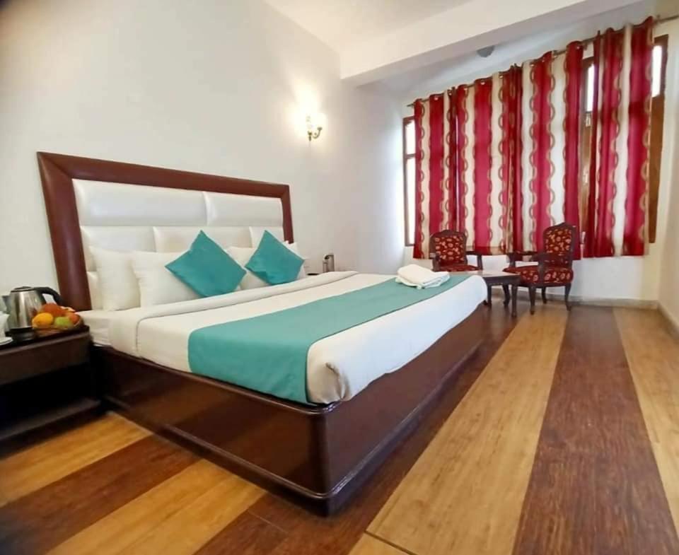 Hotel Kalinga Intercontinental Manali Exteriér fotografie